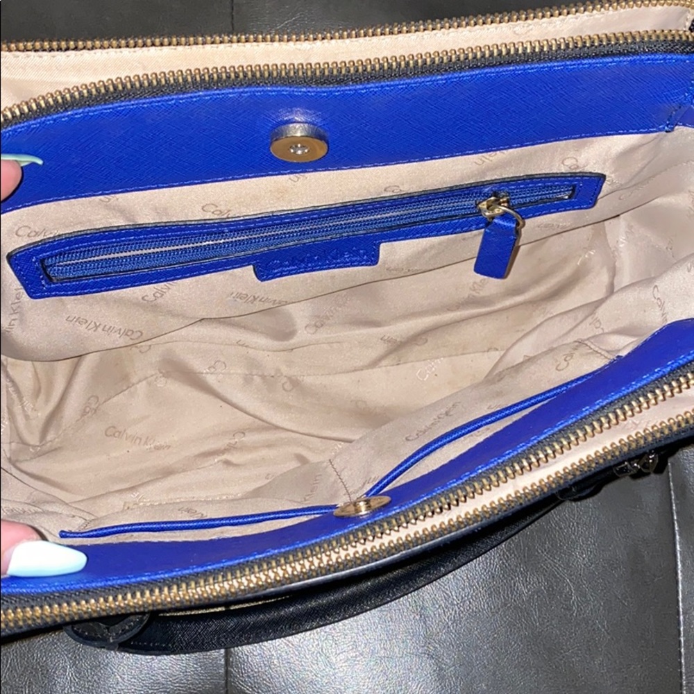 Blue Calvin Klein handbag - Picture 3 of 5